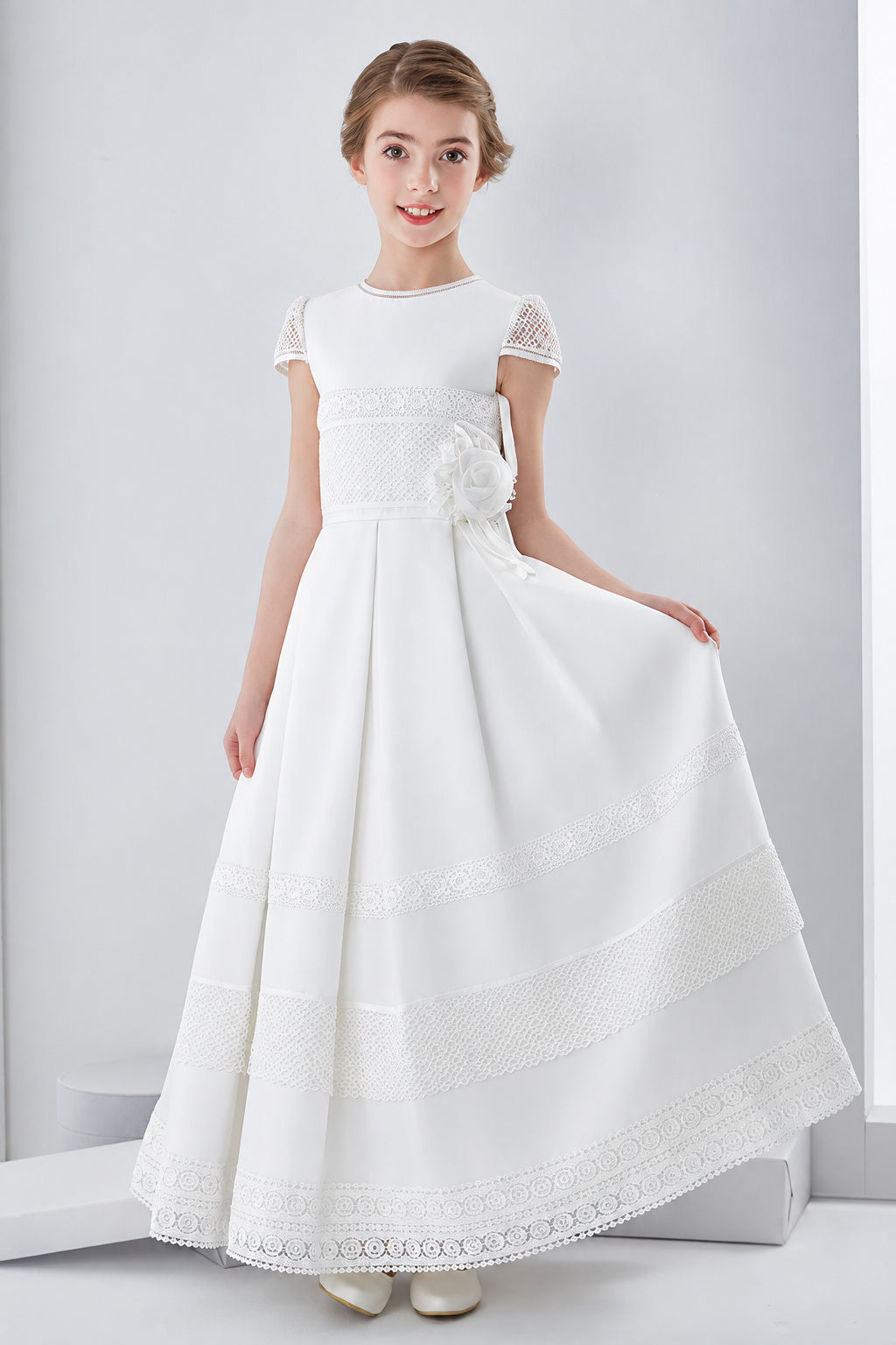 Elegant A-Line Jewel Short Sleeve Lace Hand Made Flowers Floor-Length Satin First Communion Dresses
