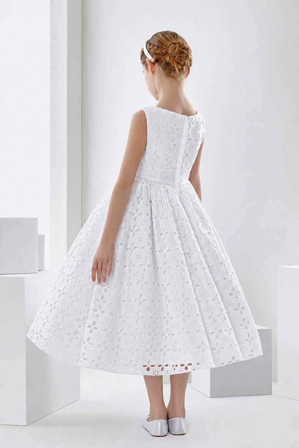 Sleeveless Bateau Neck Tea Length Lace First Communion Dress With Bow