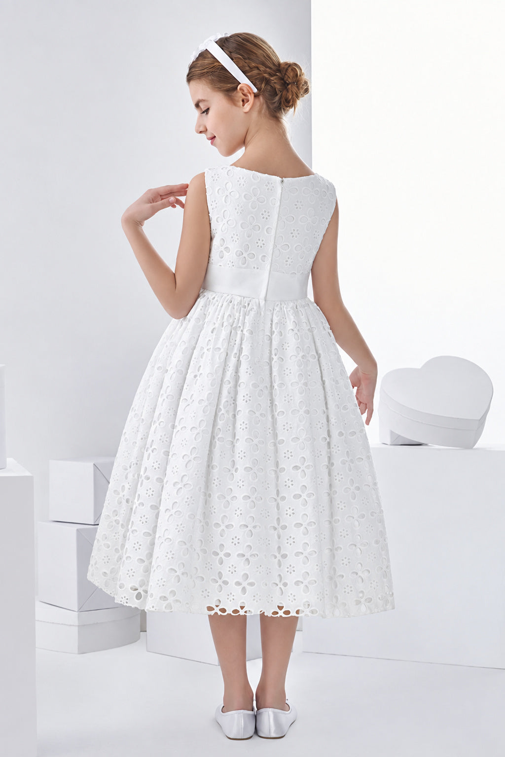 Sleeveless Bateau Neck Tea Length Lace First Communion Dress With Bow